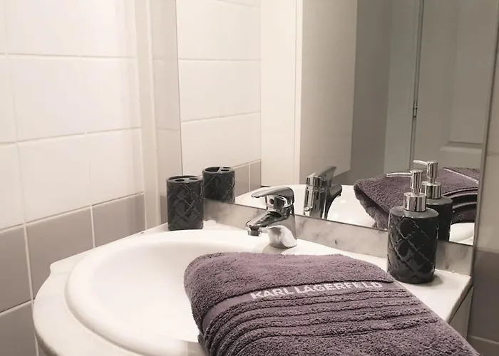 Le New Town - Balcon - Hypercentre - Tram Ruan